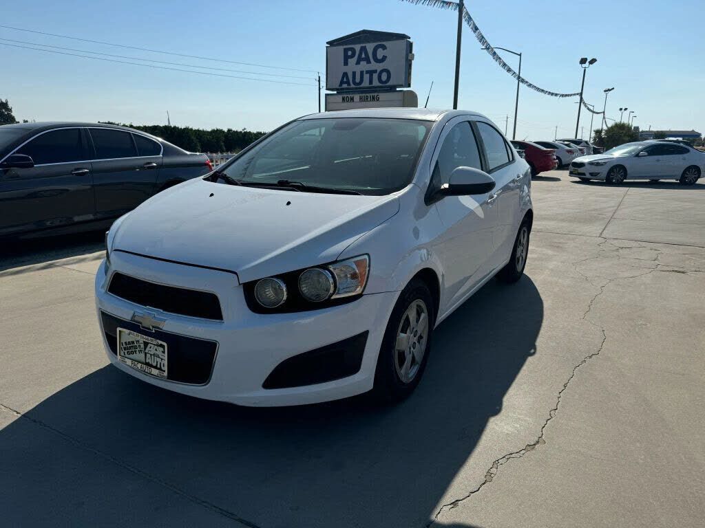 2015 CHEVROLET Sonic