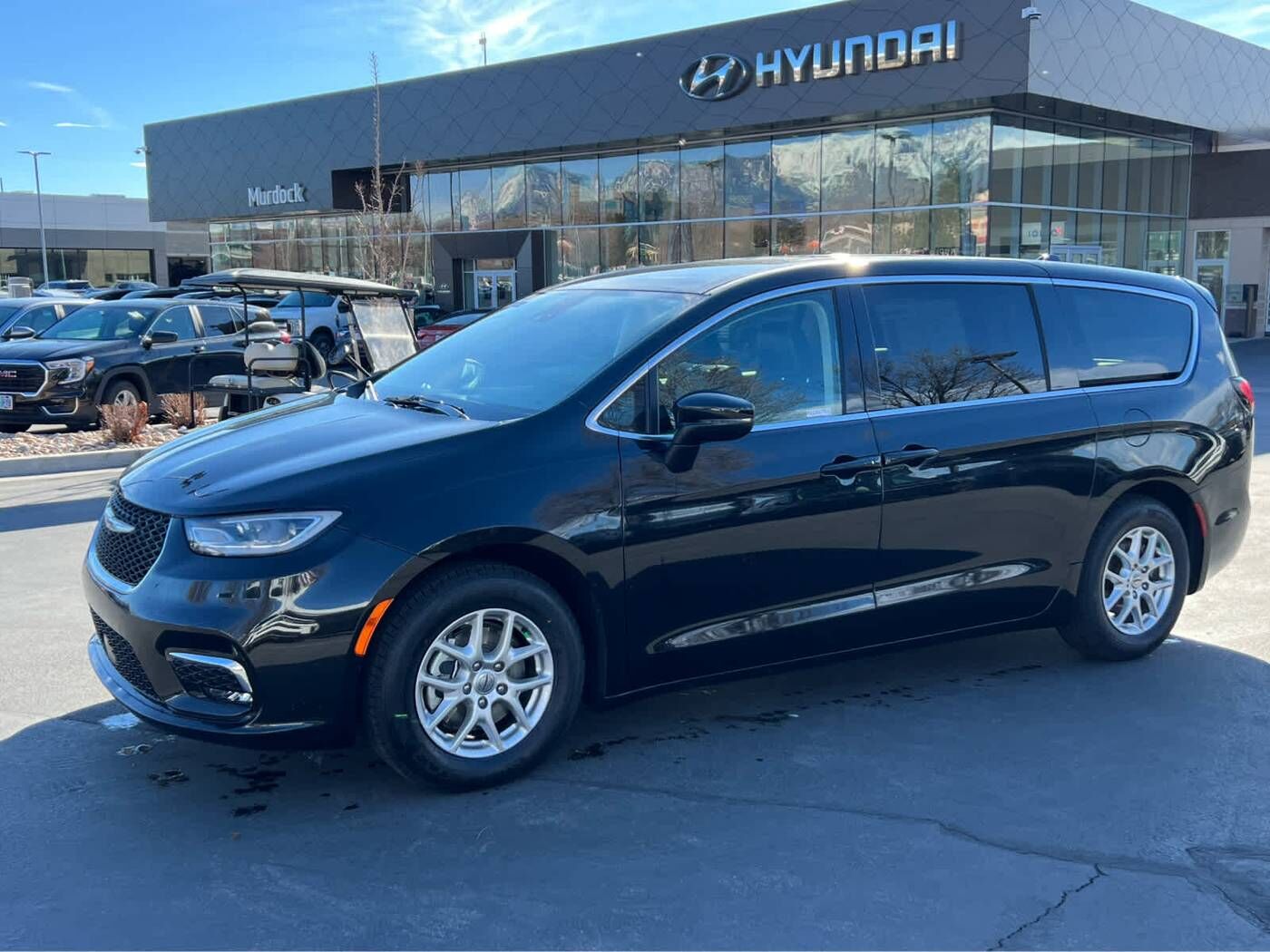 2023 CHRYSLER Pacifica