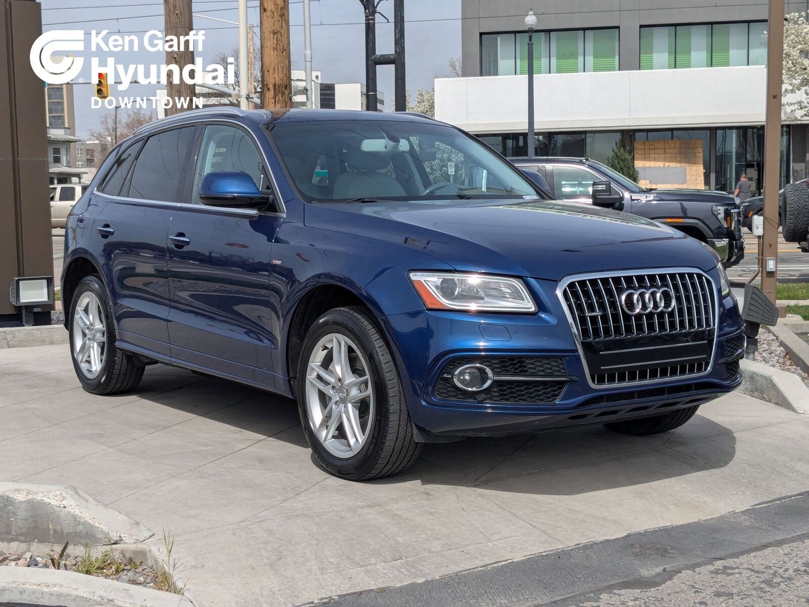 2016 AUDI Q5