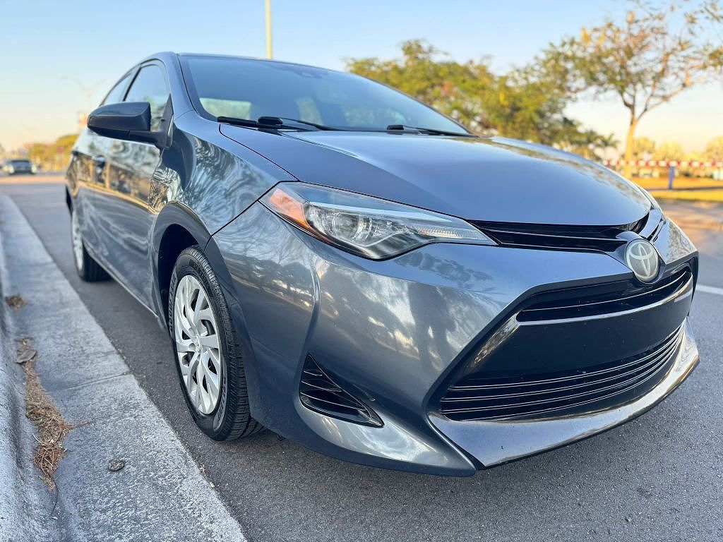 2017 TOYOTA Corolla