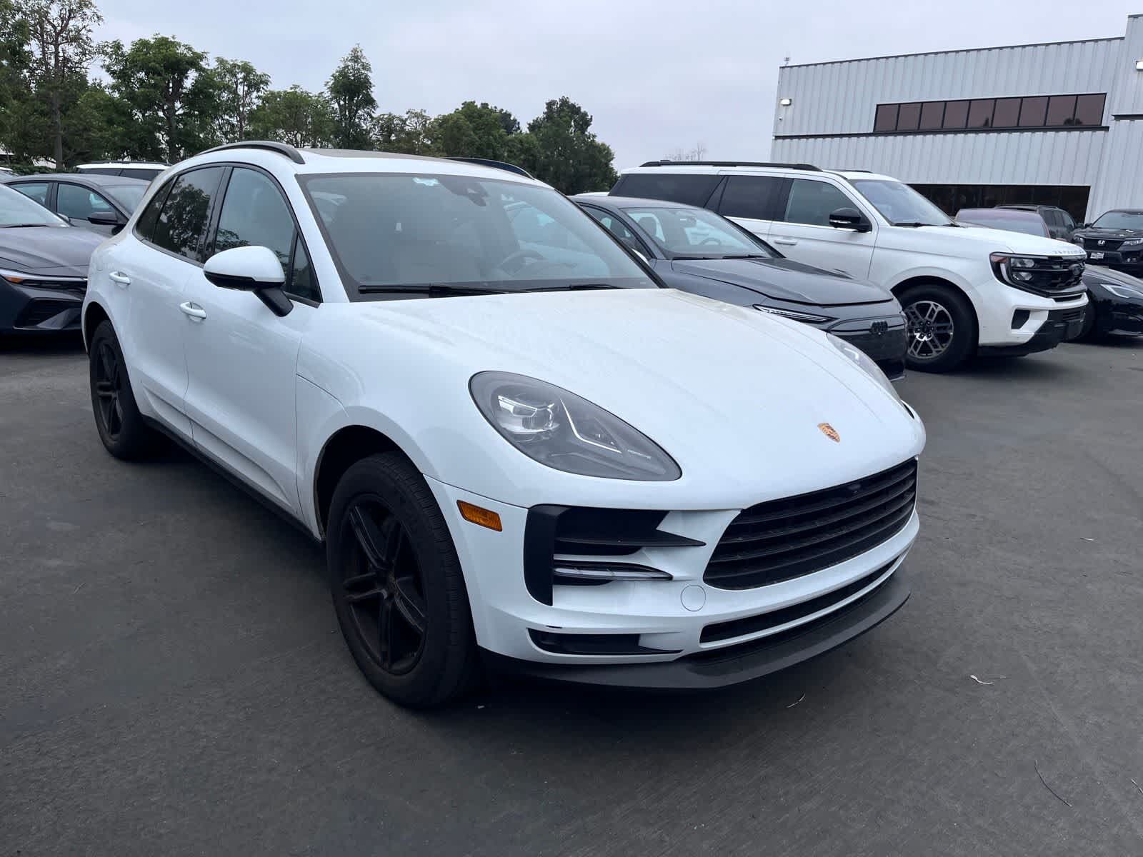 2021 PORSCHE Macan