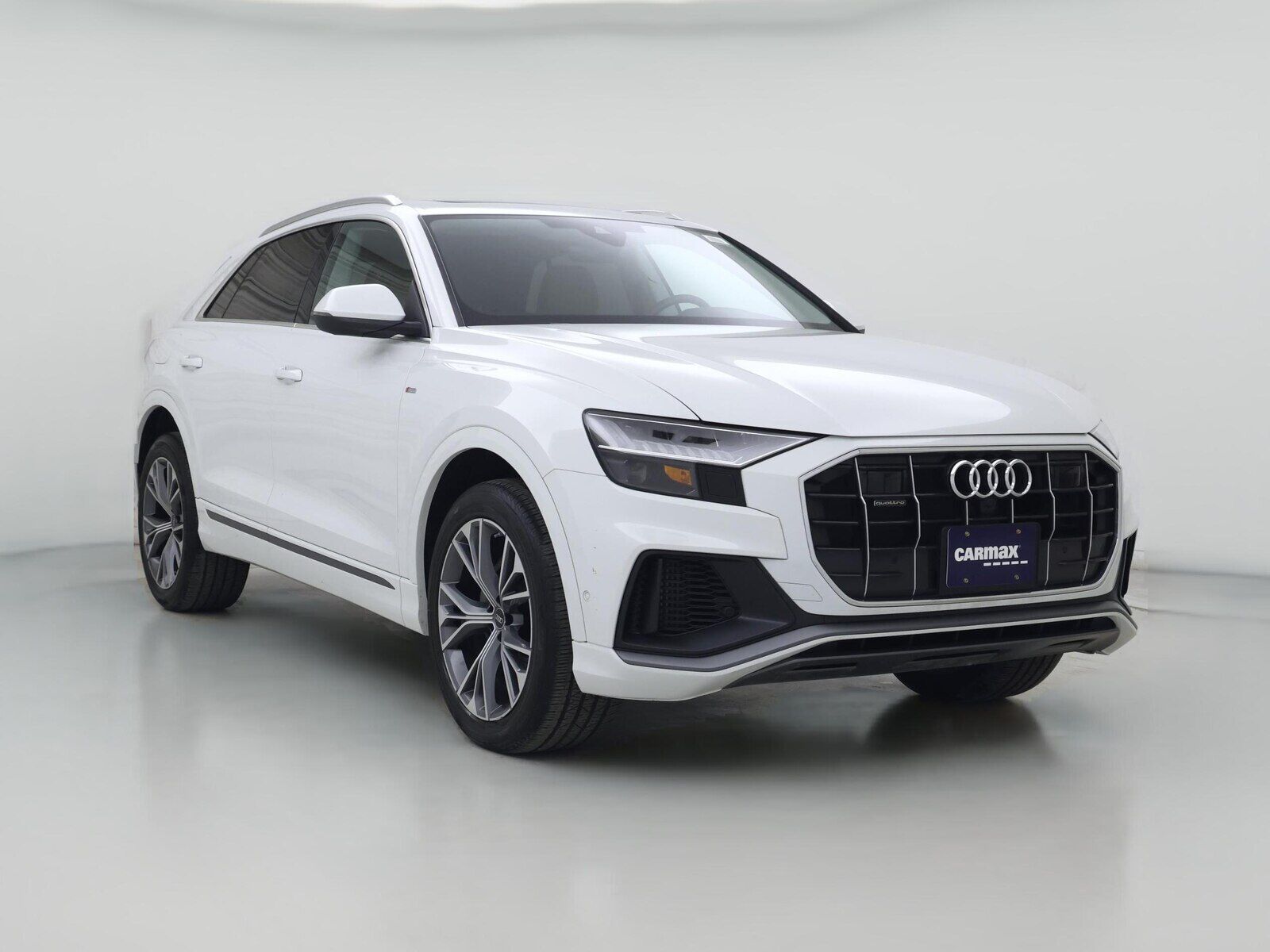 2023 AUDI Q8