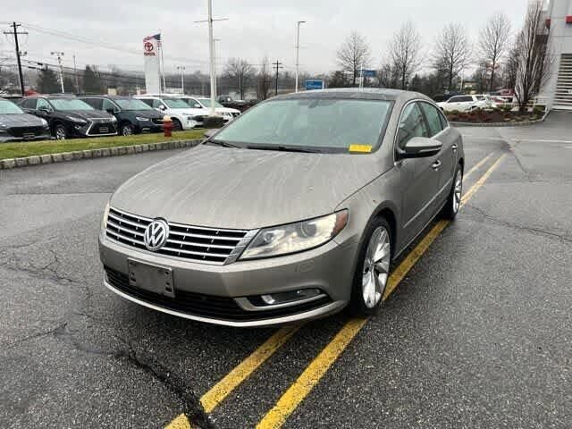 2013 VOLKSWAGEN Passat