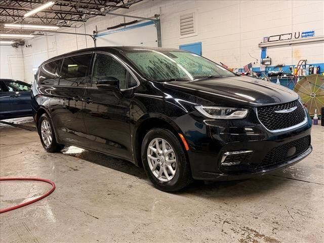 2025 CHRYSLER Pacifica