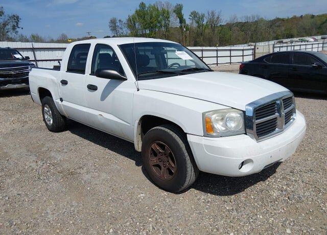 2006 DODGE Dakota