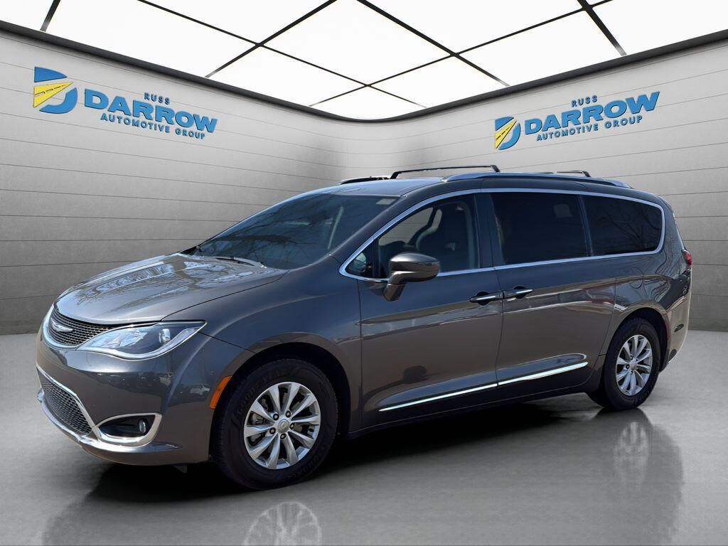 2019 CHRYSLER Pacifica