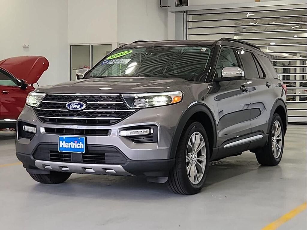 2022 FORD Explorer