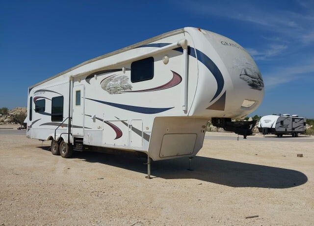 2010 DUTCHMEN MANUFACTURING Dutchmen Manufacturing