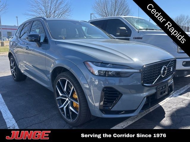 2023 VOLVO XC60