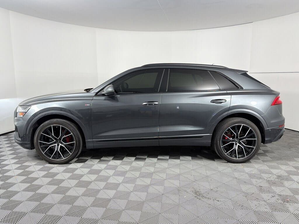 2022 Audi Q8