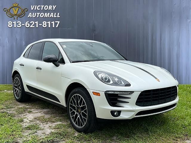 2017 PORSCHE Macan