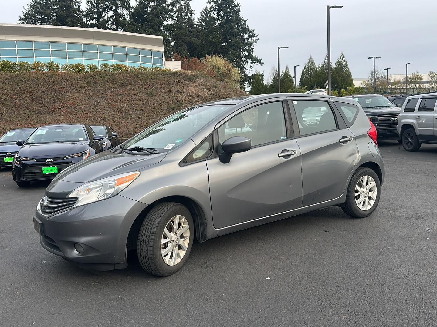 2016 NISSAN Versa