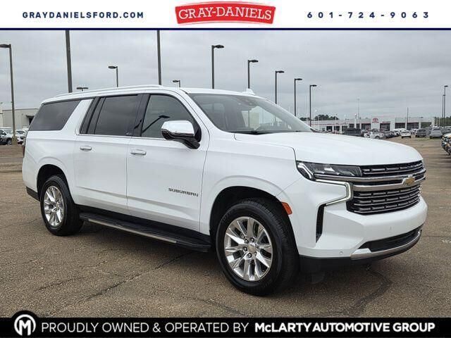 2023 CHEVROLET Suburban