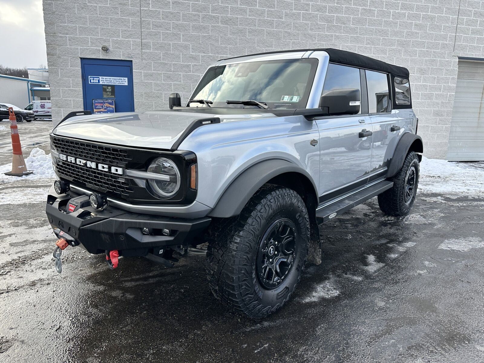2023 FORD Bronco