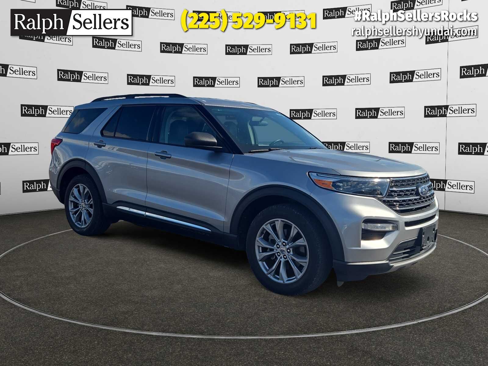 2023 FORD Explorer