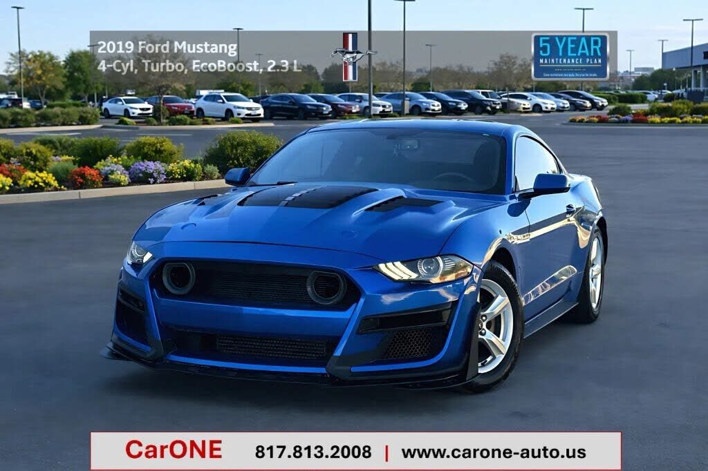 2019 FORD Mustang