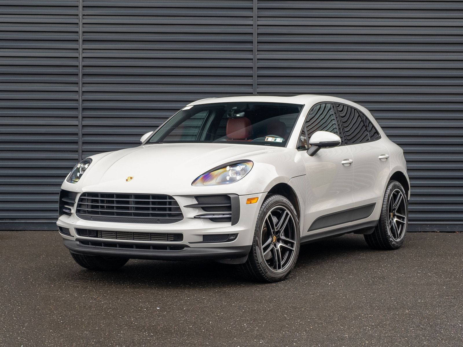 2021 PORSCHE Macan
