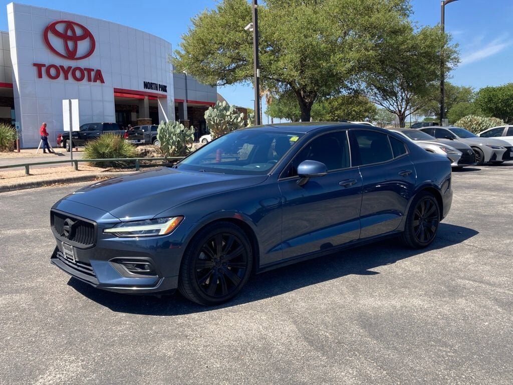 2019 VOLVO S60