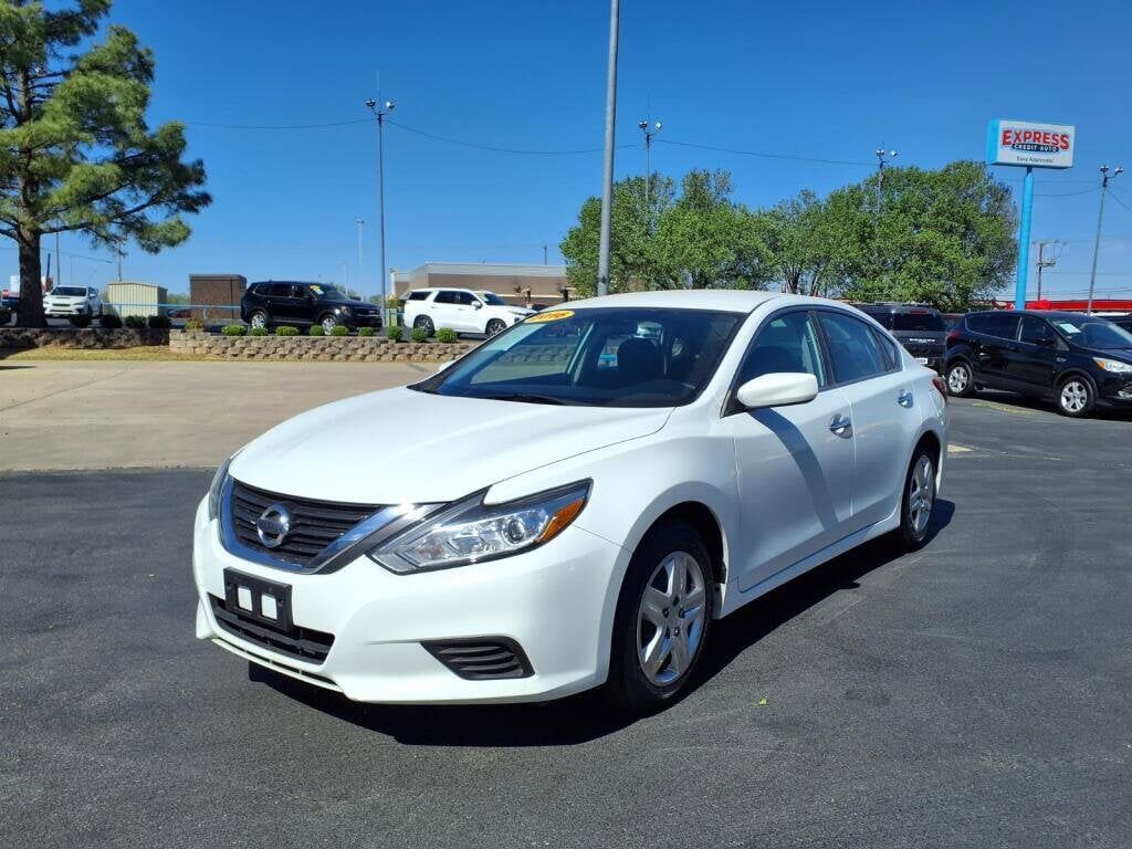 2016 NISSAN Altima