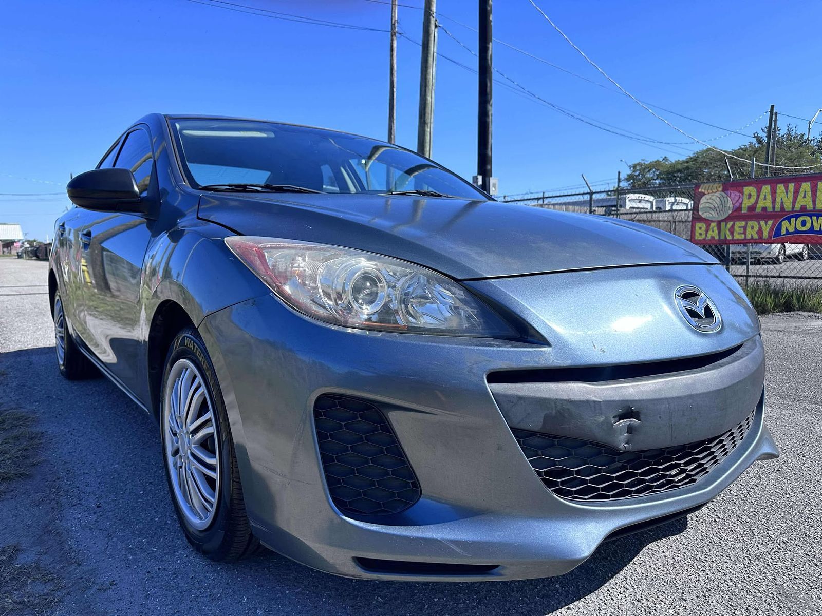 2013 MAZDA Mazda3