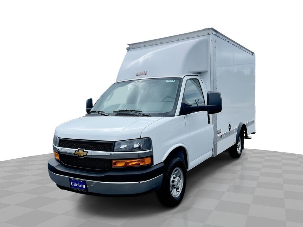 2025 CHEVROLET Express
