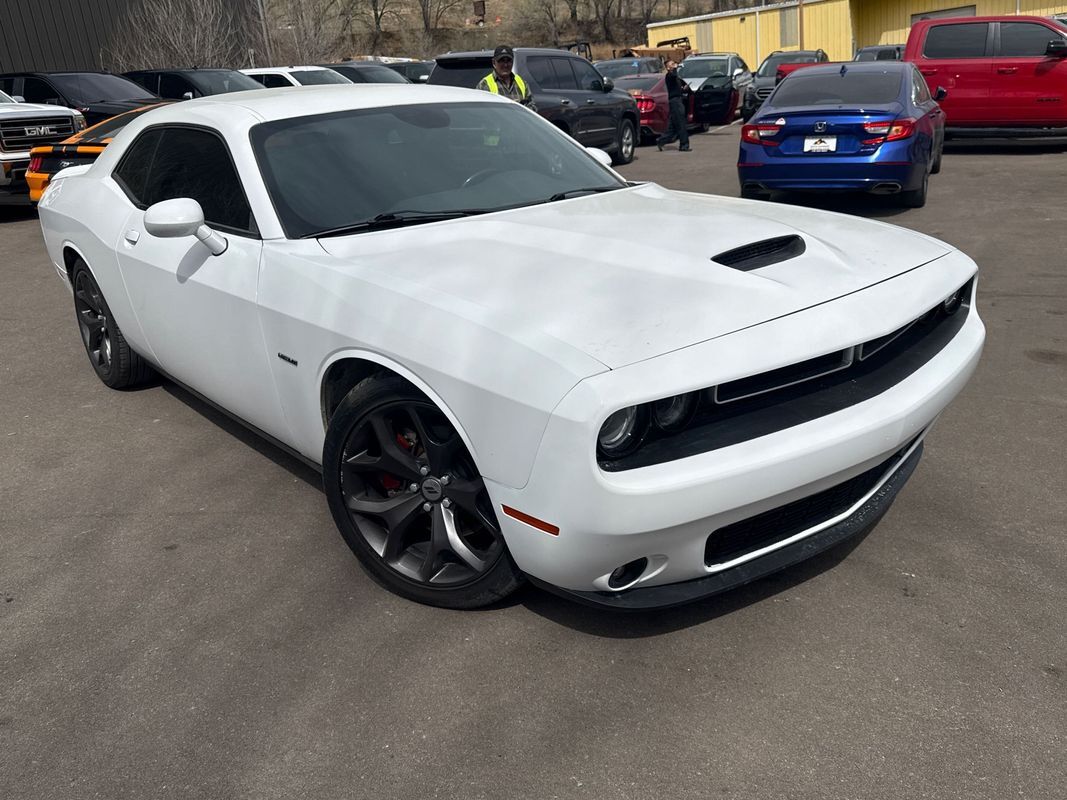 2019 DODGE Challenger