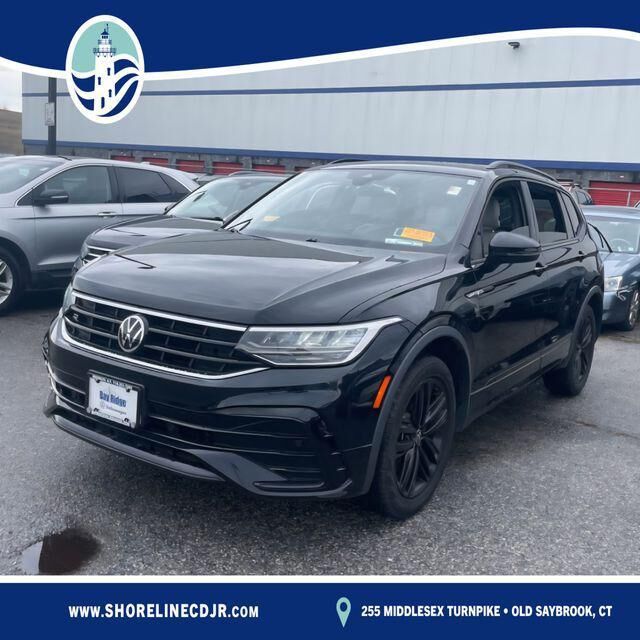2022 VOLKSWAGEN Tiguan
