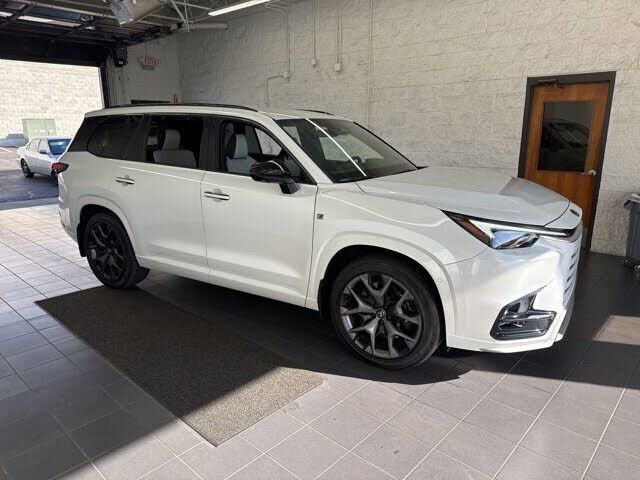 2025 LEXUS TX
