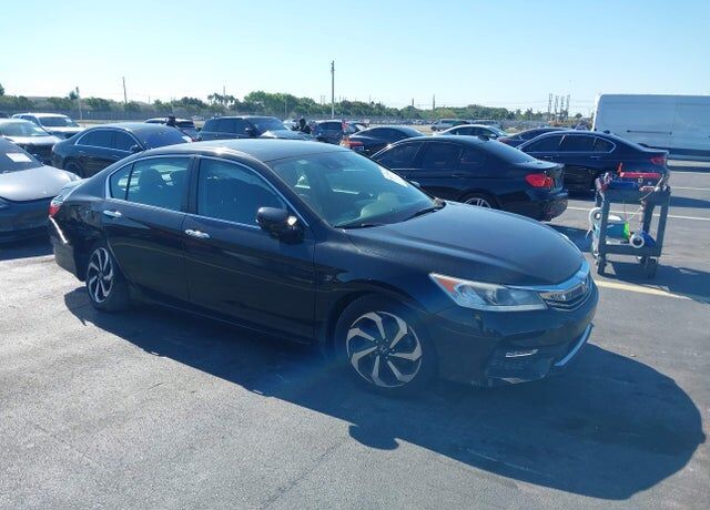2017 HONDA Accord