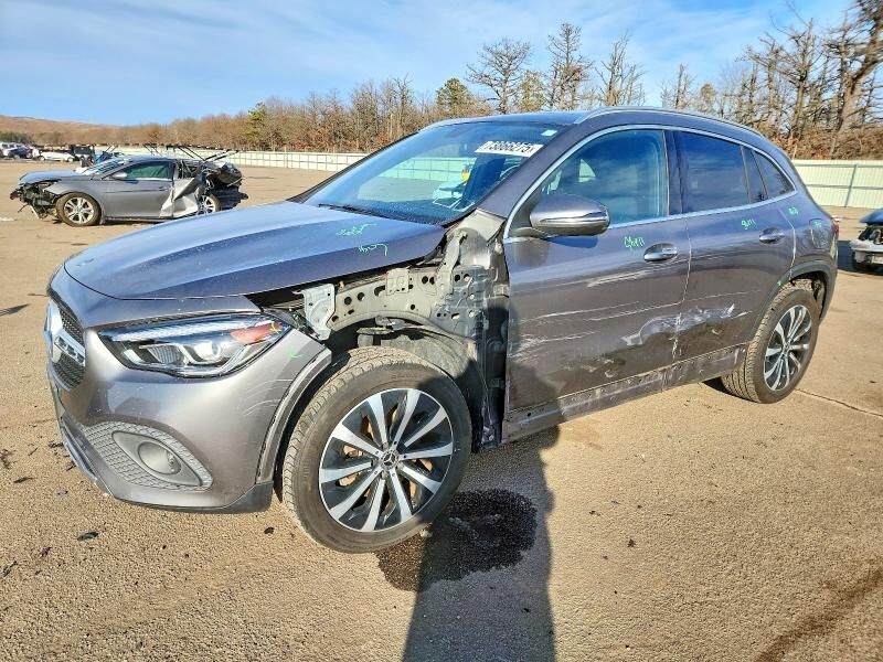 2021 MERCEDES-BENZ GLA-Class