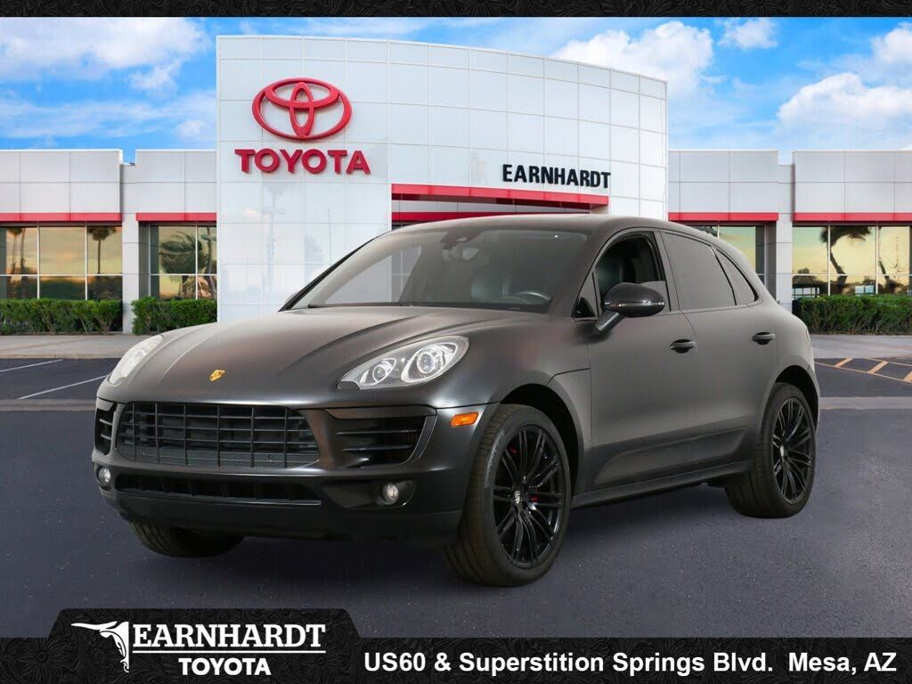 2018 PORSCHE Macan