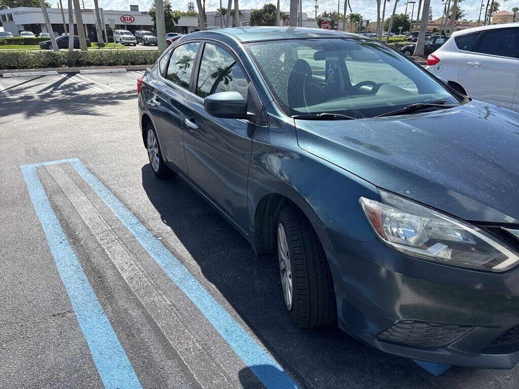 2016 NISSAN Sentra