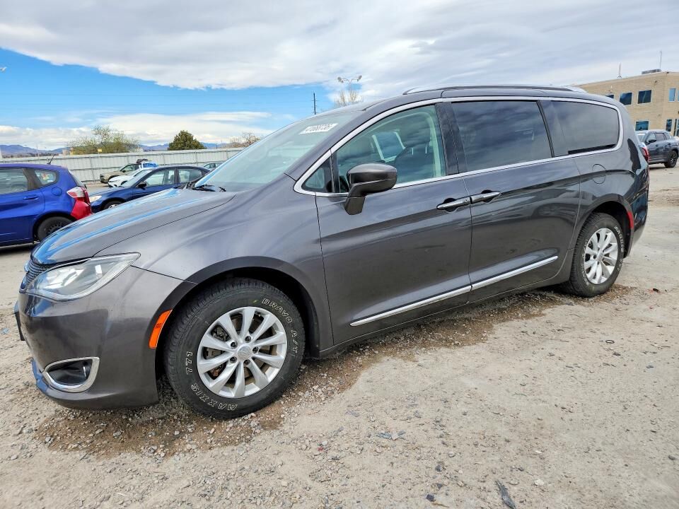 2018 CHRYSLER Pacifica