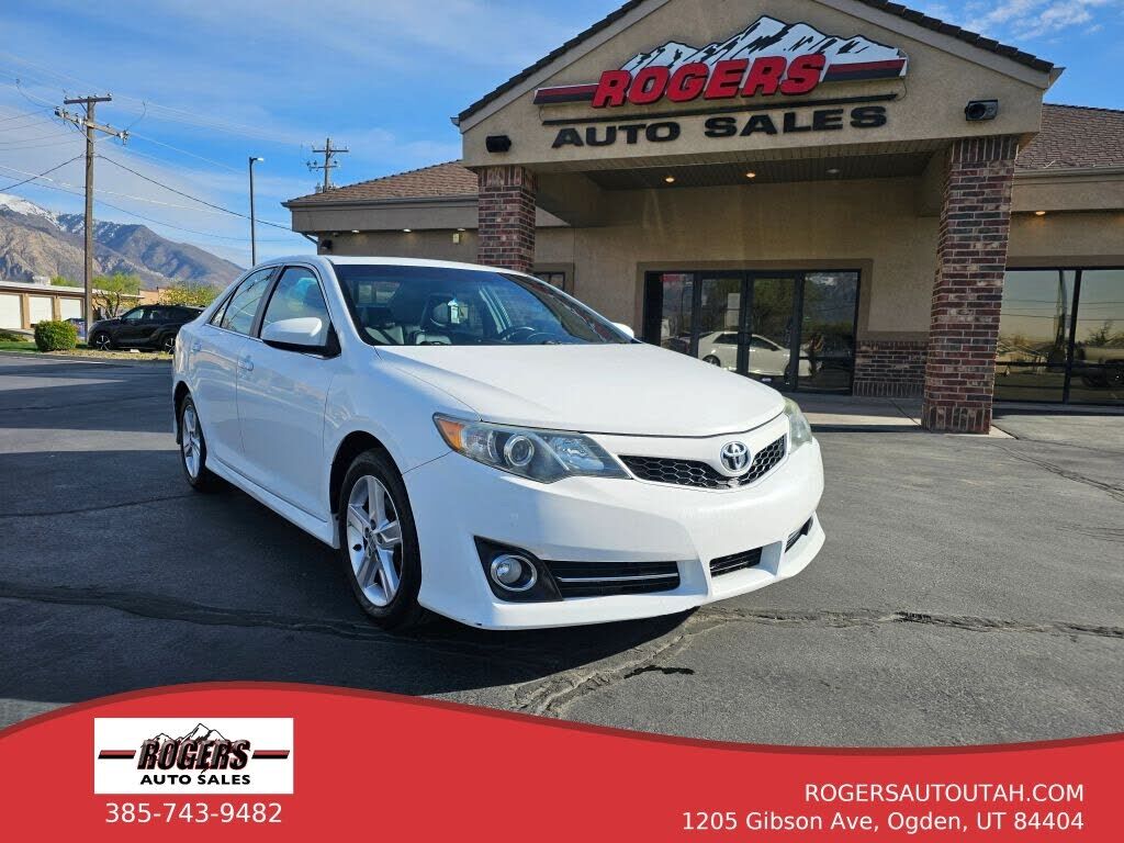 2013 TOYOTA Camry