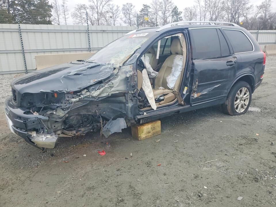 2013 VOLVO XC90