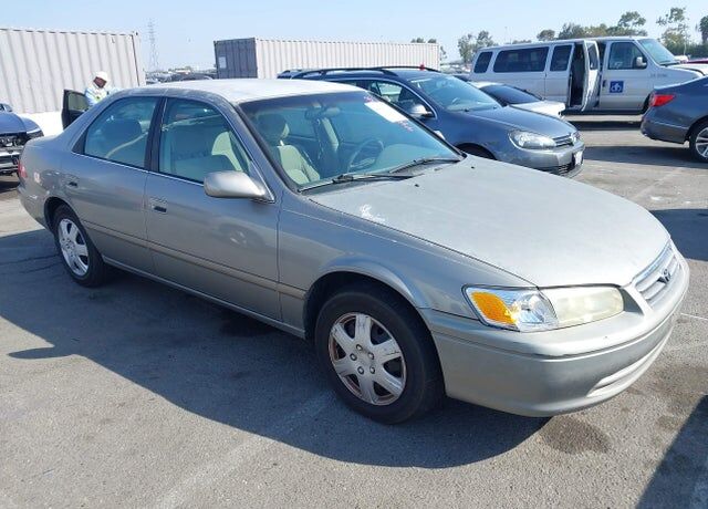2001 TOYOTA Camry