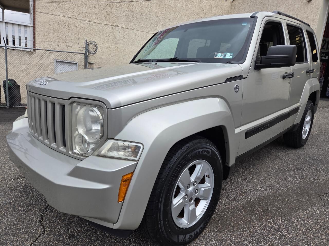2009 JEEP Liberty