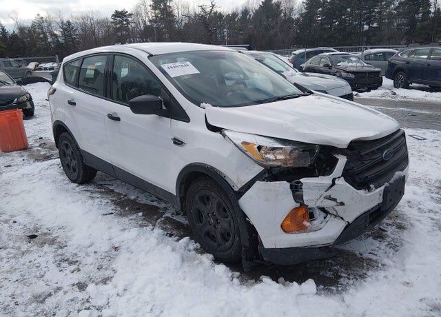 2017 FORD Escape
