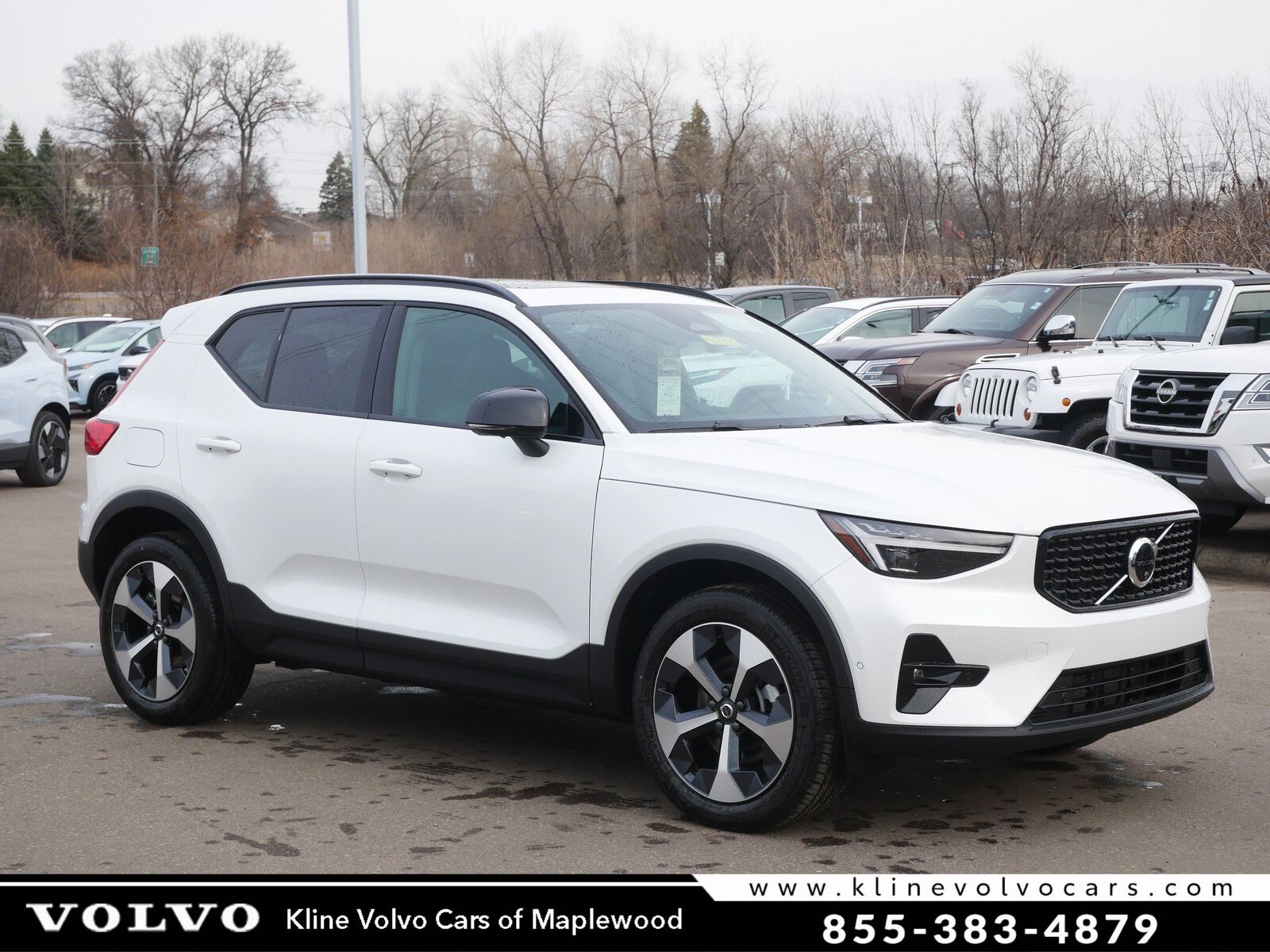 2026 VOLVO XC40