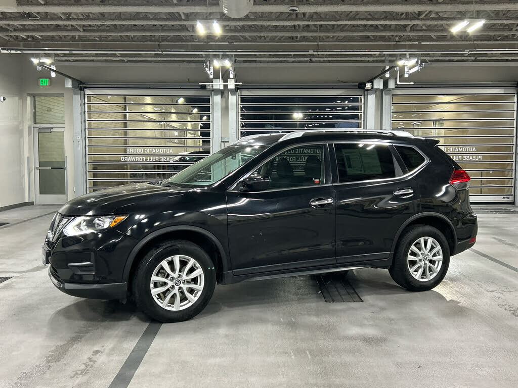 2017 NISSAN Rogue
