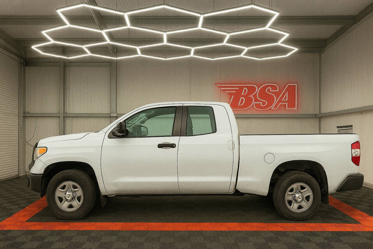 2015 TOYOTA Tundra