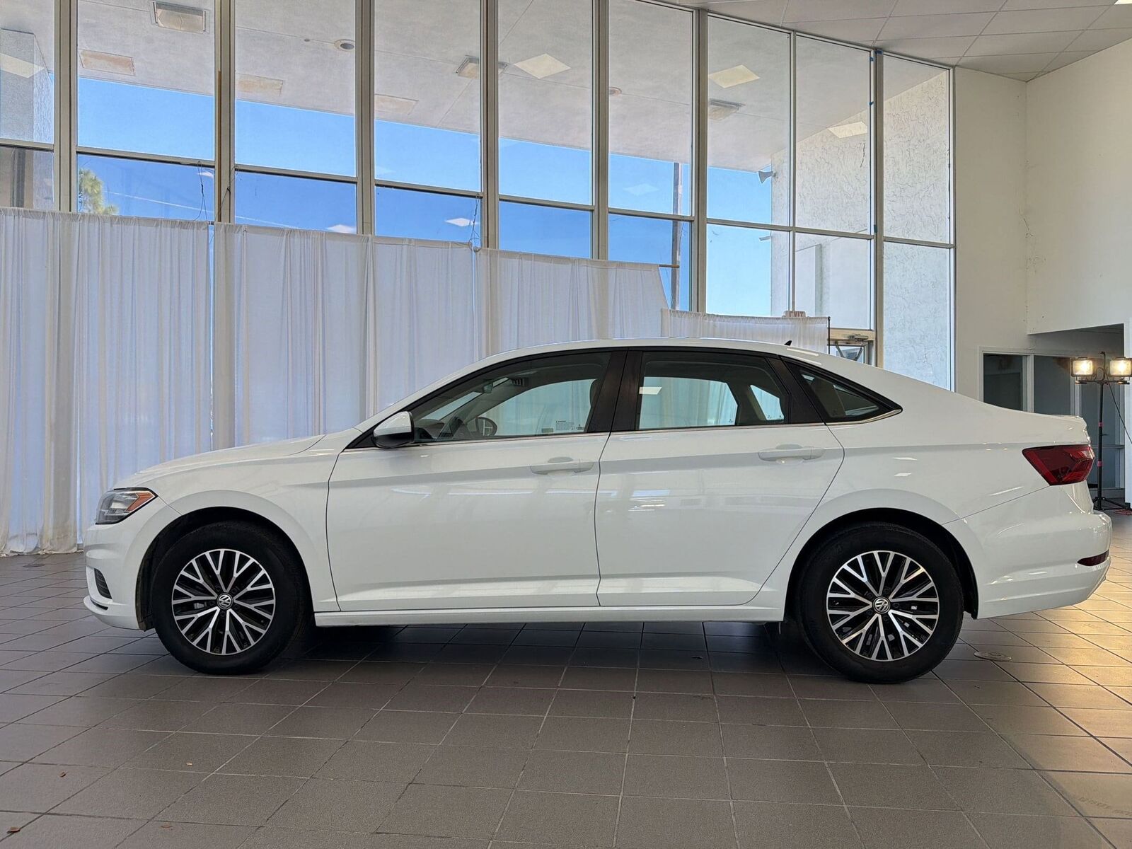 2021 VOLKSWAGEN Jetta