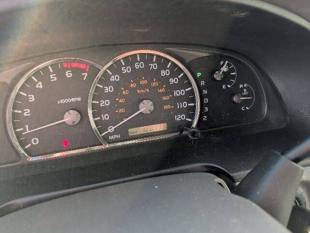 2005 TOYOTA Sequoia