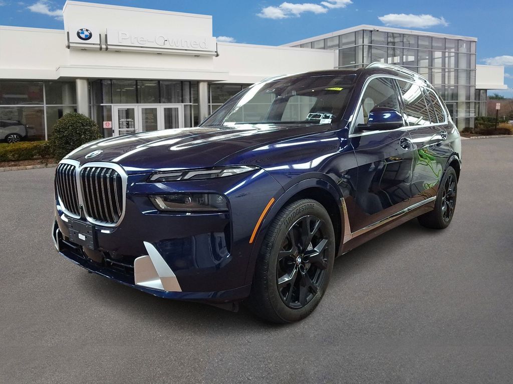 2023 BMW X7