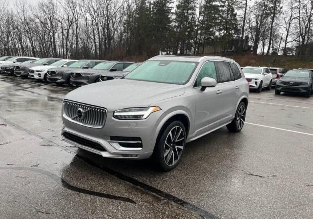 2023 VOLVO XC90