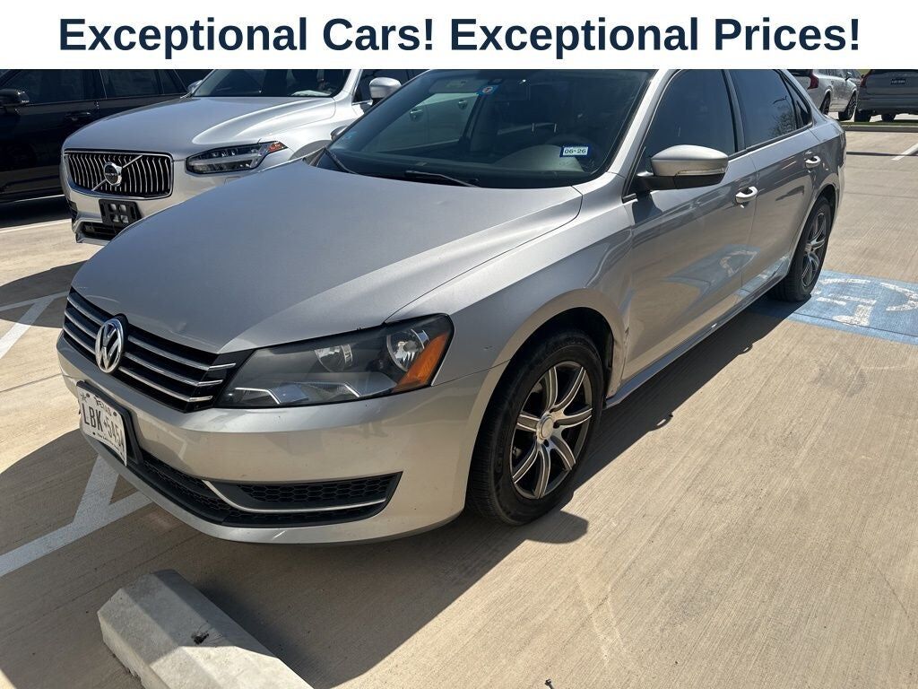 2013 VOLKSWAGEN Passat