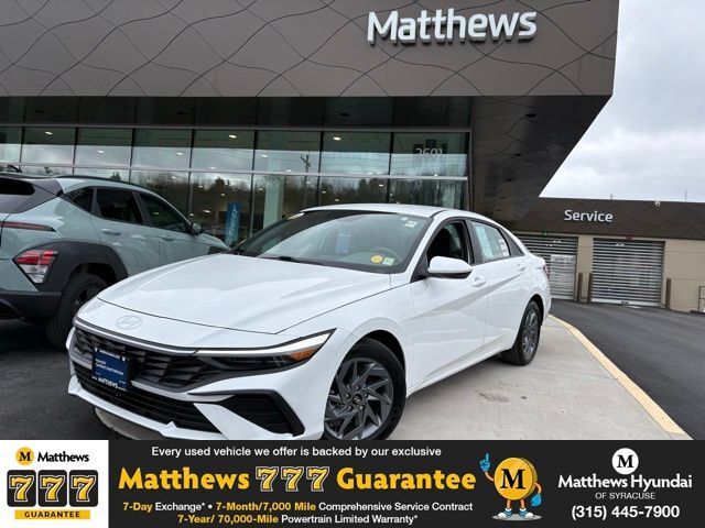 2024 HYUNDAI Elantra