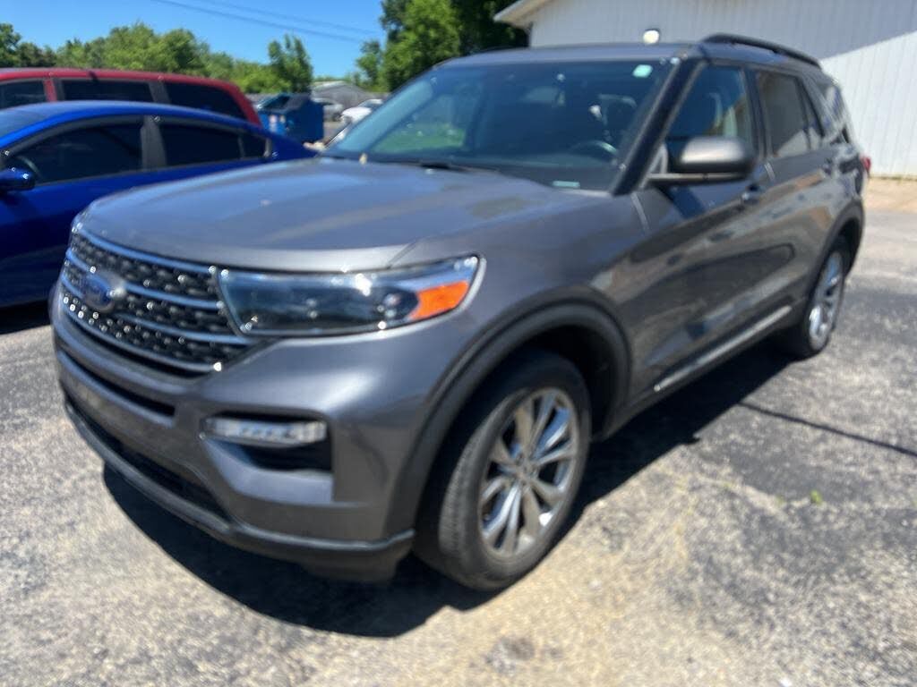 2021 FORD Explorer