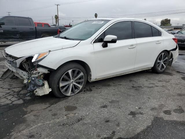 2016 SUBARU Legacy