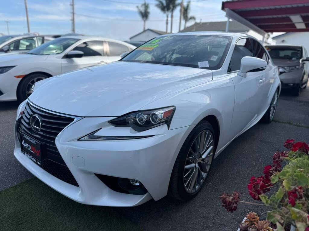 2016 LEXUS IS